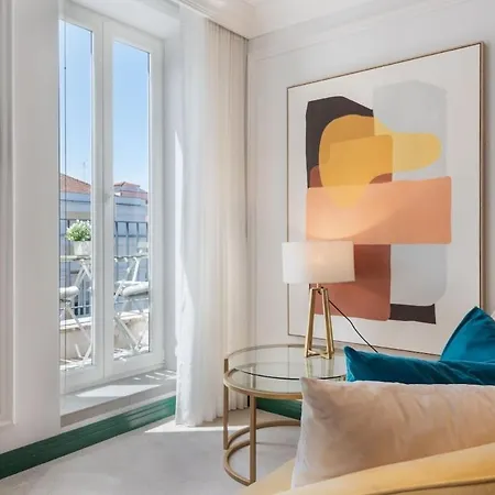 Charm By Lisbeyond Apartment *